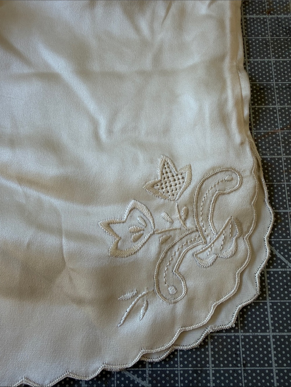Silk-Look Cream Tap Panty Shorts with Embroidered Hem - Picture 4 of 4